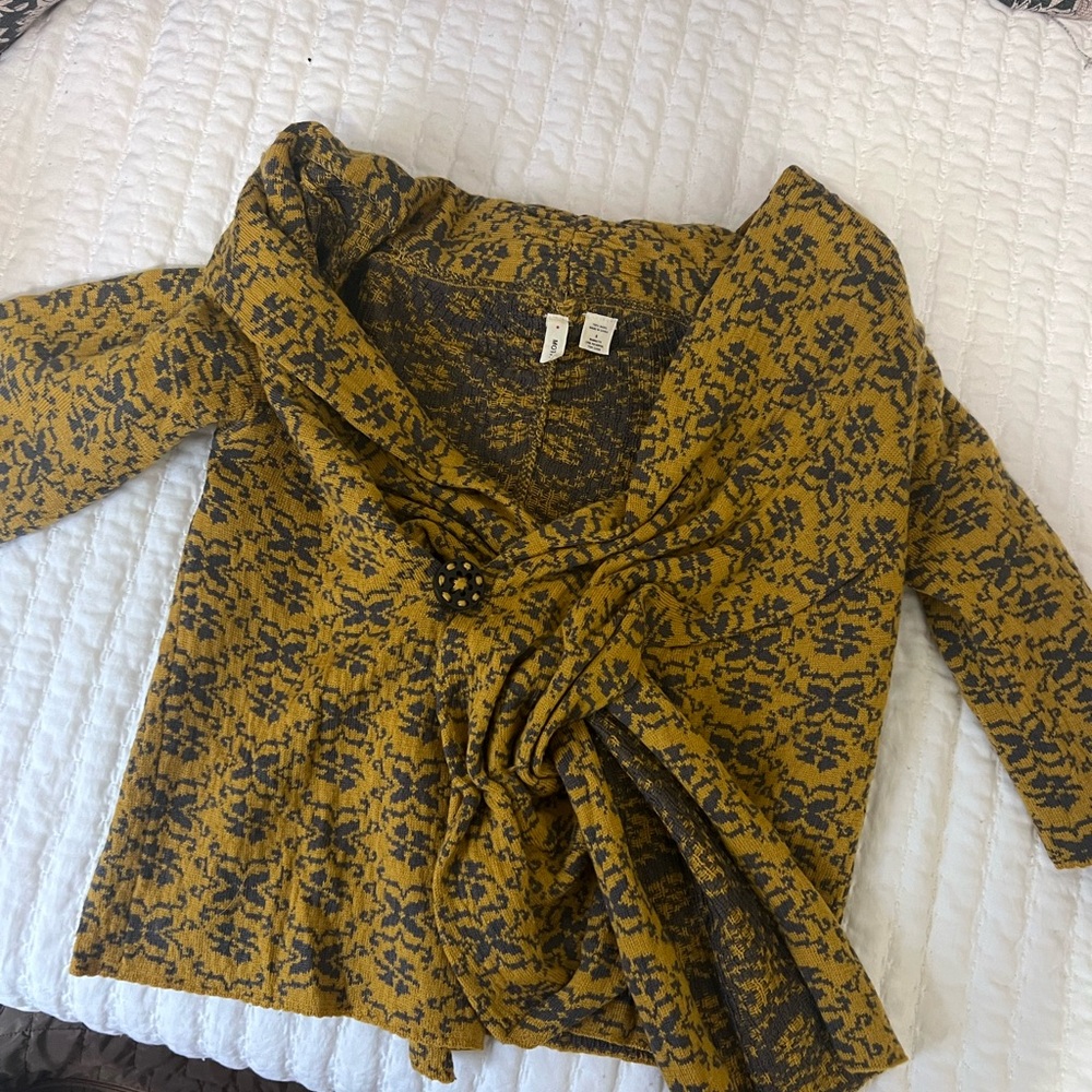 Anthropologie 100% Wool Mustard and Gray/Navy Sweater
